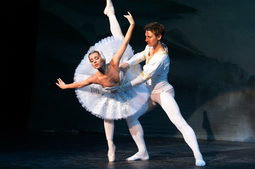 THE MOSCOW BALLET & THE RUSSIAN BALLET THEATER