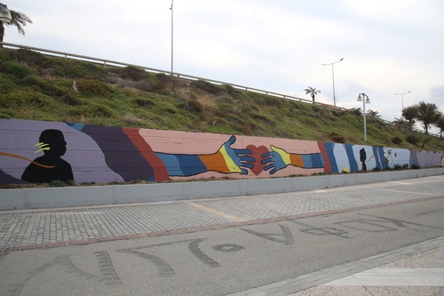 Ολοκληρώθηκε το εντυπωσιακό graffiti στον Καράβολα