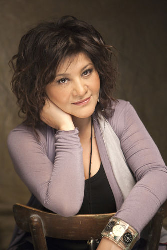 η Γιώτα Νέγκα