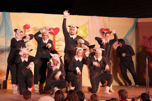 Από την παράσταση Από την παράσταση