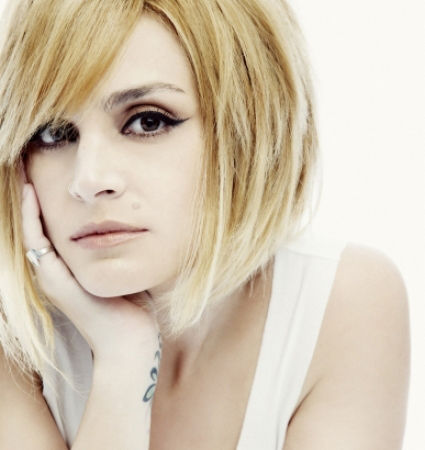 Η Ελεωνόρα Ζουγανέλη Η Ελεωνόρα Ζουγανέλη