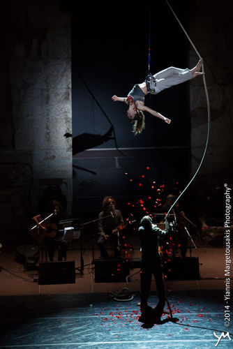 Από την παράσταση Από την παράσταση