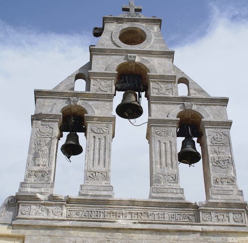Από το βιβλίο Παλαιά πέτρινα καμπαναριά της Κρήτης Από το βιβλίο Παλαιά πέτρινα καμπαναριά της Κρήτης