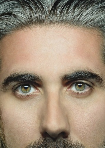 O Μάνος Παπαδάκης O Μάνος Παπαδάκης