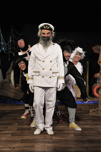 «ΡΑΝΤΕΒΟΥ ΣΤΗΝ ΚΙΒΩΤΟ»