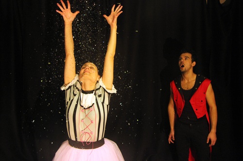 «ΜΙΑ ΦΟΡΑ ΚΙ ΕΝΑ ΦΤΕΡΟ»