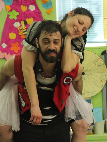 «ΜΙΑ ΦΟΡΑ ΚΙ ΕΝΑ ΦΤΕΡΟ» «ΜΙΑ ΦΟΡΑ ΚΙ ΕΝΑ ΦΤΕΡΟ»