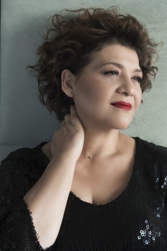 Γιώτα Νέγκα 