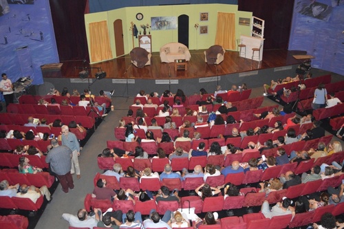 Συμπέθεροι απ΄ τα Τίρανα Συμπέθεροι απ΄ τα Τίρανα