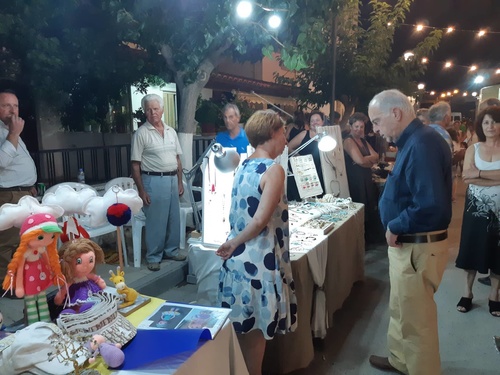 Δήμαρχος Ηρακλείου Βασίλης Λαμπρινός - Φεστιβάλ Εκτός Πόλης Σταυράκια