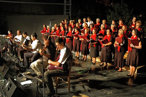 Μουσική παράσταση «Αρτεμισία» στο Talos Plaza