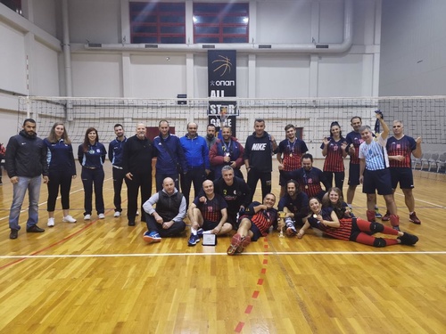 Ολοκληρώθηκε το 6ο Τουρνουά Εργασιακού Βόλλευ 2018 Ολοκληρώθηκε το 6ο Τουρνουά Εργασιακού Βόλλευ 2018