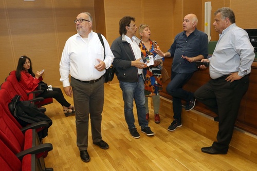 Επισκέψεις των Ενεργών Πολιτών στην Βικελαία Δημοτική Βιβλιοθήκη και σε υπηρεσίες του Δήμου