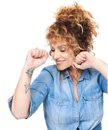 Συναυλία με την Ελεωνόρα Ζουγανέλη Συναυλία με την Ελεωνόρα Ζουγανέλη