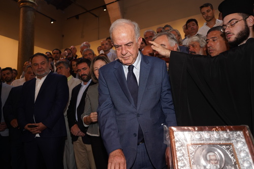 Ορκωμοσία Δημοτικού Συμβουλίου - Δημάρχος Βασίλης Λαμπρινός Ορκωμοσία Δημοτικού Συμβουλίου - Δημάρχος Βασίλης Λαμπρινός