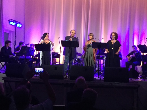 Συναυλία με Λάκη Χαλκιά και άξιους καλλιτέχνες Συναυλία με Λάκη Χαλκιά και άξιους καλλιτέχνες