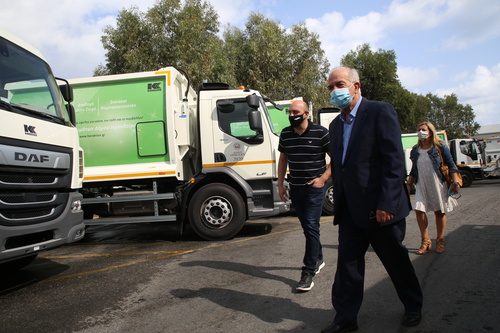 Συνεχίζεται η ανανέωση του στόλου του Δήμου Ηρακλείου -  άλλα πέντε καινούργια απορριμματοφόρα στην διάθεση της Υπηρεσίας Καθαριότητας