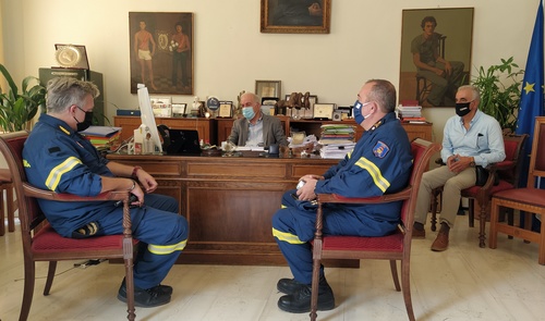 Συνάντηση Δημάρχου Ηρακλείου με τον Συντονιστή Πυροσβεστικών Δυνάμεων Βορείου-Νοτίου Αιγαίου και Κρήτης