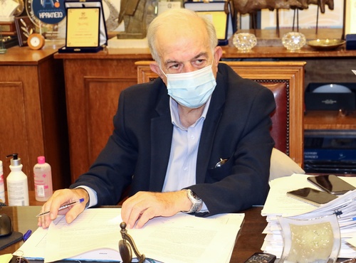  Δήμαρχος Ηρακλείου Βασίλης Λαμπρινός - Υπογραφή  Σύμβασης Γιαννίκου