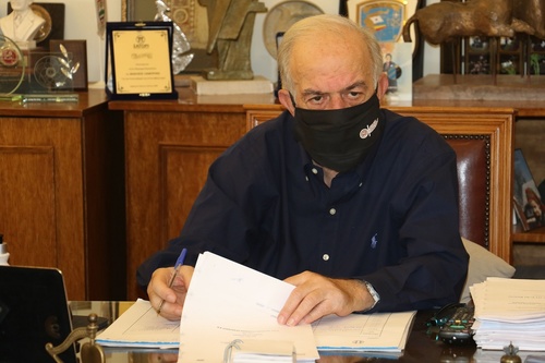  Ο Δήμαρχος Β. Λαμπρινός υπέγραψε τη νέα σύμβαση με το Αστικό ΚΤΕΛ Ηρακλείου