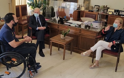 Συνάντηση Δημάρχου Ηρακλείου Βασίλη Λαμπρινού με αντιπροσωπεία της Εθνικής Αθλητικής Ομοσπονδίας Ατόμων με Αναπηρίες