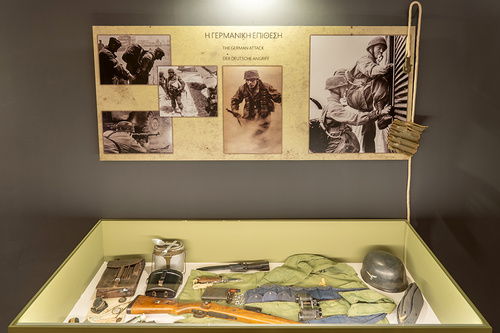 H έκθεση θα είναι ανοικτή με ελεύθερη είσοδο για το κοινό για λίγες ακόμα ημέρες. H έκθεση θα είναι ανοικτή με ελεύθερη είσοδο για το κοινό για λίγες ακόμα ημέρες.