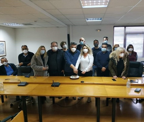 Τριάντα φλουριά στην κοπή της πίτας της 7ης ΥΠΕ Κρήτης ! Τριάντα φλουριά στην κοπή της πίτας της 7ης ΥΠΕ Κρήτης !