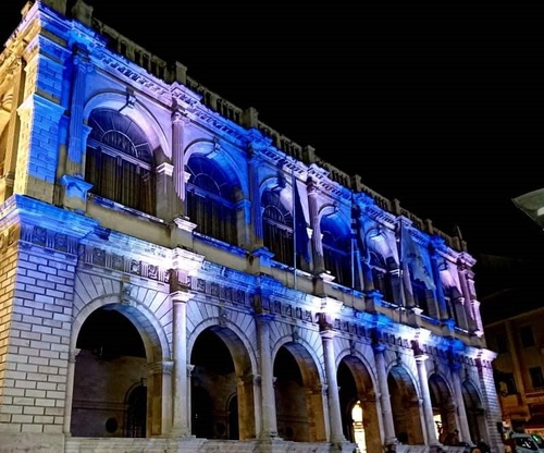 Λότζια Λότζια