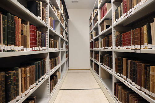 Βιβλιοθήκη Σεφέρη στη Βικελαία Δημοτική Βιβλιοθήκη