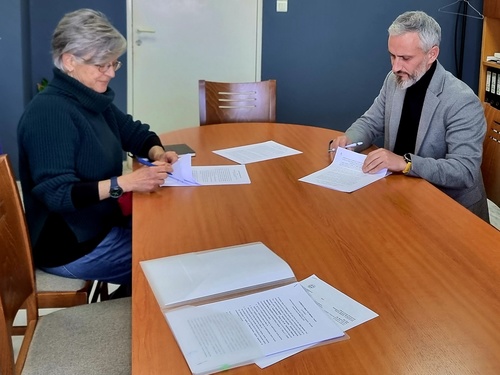 Υπογραφή σύμβασης για την εκπόνηση μελέτης ανέγερσης νηπιαγωγείου στην περιοχή του Μπεντεβή