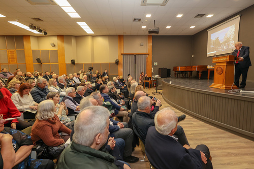 Ευχαριστίες και παρουσίαση πεπραγμένων για τον Δήμαρχο Ηρακλείου Βασίλη Λαμπρινό