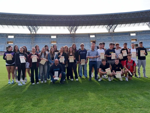 Βραβεύθηκαν από το Δήμο Ηρακλείου για τις επιτυχίες τους στα σχολικά Πρωταθλήματα το 3ο  το 8ο και το 11ο Γενικό Λύκειο Ηρακλείου

