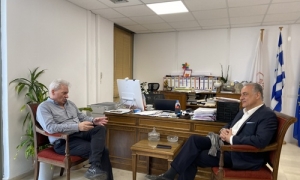 Συνάντηση του Δημάρχου Ηρακλείου Αλέξη Καλοκαιρινού με τον Ευρωβουλευτή Μανώλη Κεφαλογιάννη
