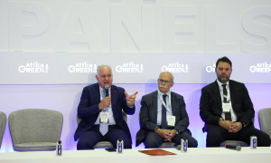 Ο Δήμος Ηρακλείου στην Attica Green Expo: Δυναμική συμμετοχή στον εθνικό διάλογο για την κρουαζιέρα και την τοπική οικονομίαΣτον εθνικό διάλογο για την κρουαζιέρα, τη διαχείριση επισκεπτών και τη βιώσιμη τουριστική ανάπτυξη συμμετείχε ο Δήμος Ηρακλείου, με τον Αντιδήμαρχο Οικονομικών και Τουρισμού  Γιώργο Αγριμανάκη, ο οποίος εκπροσώπησε τον Δήμαρχο Ηρακλείου Αλέξη Καλοκαιρινό σε θεματικό πάνελ της Attica Green Expo στο Ολυμπιακό Κλειστό Φαλήρου (Tae Kwon Do) στις 28/5.

