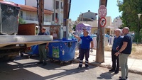 Ενεργοποιούνται 40 υπόγειοι κάδοι απορριμμάτων σε 24 σημεία του Ηρακλείου – Σε ποιες περιοχές βρίσκονται (video)Τη διαδικασία ενεργοποίησης νέων υπόγειων κάδων σύμμεικτων απορριμμάτων
και την ταυτόχρονη απομάκρυνση των παλιών πλαστικών, παρακολούθησε το πρωί του
Σαββάτου 7/6 ο Δήμαρχος Ηρακλείου Αλέξης Καλοκαιρινός, μαζί με τον Αντιδήμαρχο
Καθαριότητας, Περιβάλλοντος & Ενέργειας Νίκο Γιαλιτάκη 
