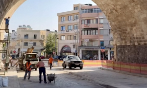 Άνοιξε η Χανιώπορτα για οχήματα και πεζούς- Ολοκληρώθηκε το έργο με την αφαίρεση και των σκαλωσιώνΣτην κυκλοφορία δόθηκε από νωρίς το πρωί της Τετάρτης 11 Ιουνίου η Χανιώπορτα μετά την ολοκλήρωση της διαδικασίας αφαίρεσης των σκαλωσιών από το μνημείο.

