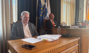 Συζητήθηκε το ζήτημα του Πολιτιστικού Συνεδριακού Κέντρου Ηρακλείου στο Δημοτικό Συμβούλιο (video)- Τοποθέτηση και από τον πρώην Αντιδήμαρχο Μανόλη ΒασιλάκηΤο Δημοτικό Συμβούλιο Ηρακλείου ενημέρωσε ο Δήμαρχος Αλέξης Καλοκαιρινός για τα δεδομένα και τον τρόπο αντιμετώπισης από τη Δημοτική Αρχή, της απένταξης κατασκευής του ΠΣΚΗ, έπειτα από την επικύρωση από την Ολομέλεια του Ελεγκτικού Συνεδρίου σχετικής απόφασης του Ι Τμήματος του Ελεγκτικού Συνεδρίου του 2020, με την οποία ζητείται η επιστροφή ποσού 11.814.587,43.

