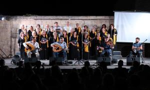 Στιγμές συγκίνησης στην παρουσίαση της Αναμνηστικής Έκδοσης της έκθεσης κειμηλίων «1923-2023: Ένας Αιώνας. Μια Κοινωνία. Ηράκλειο: Ο Τόπος που μας ένωσε»