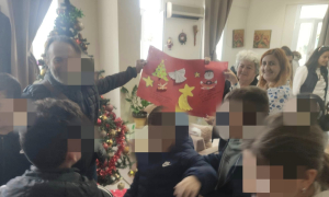 Με Χριστουγεννιάτικο άρωμα η επίσκεψη μαθητών του Δημοτικού Σχολείου Προφήτη Ηλία στο Κ.Η.Φ.Η Τεμένους του Δήμου Ηρακλείου