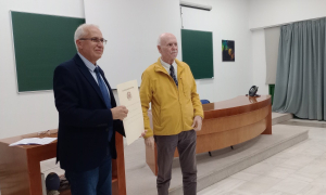 Το Βραβείο Διακεκριμένου Αποφοίτου «Ελευθέριος Ν. Οικονόμου» στον Εντεταλμένο Δημοτικό Σύμβουλο Νίκο Κονταράκη
Το Βραβείο Διακεκριμένου Αποφοίτου «Ελευθέριος Ν. Οικονόμου» στον Εντεταλμένο Δημοτικό Σύμβουλο Νίκο Κονταράκη