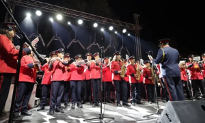 Χριστουγεννιάτικες μελωδίες από τη Φιλαρμονική του Δήμου Ηρακλείου