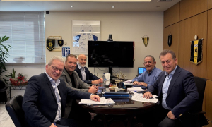 Ολοκληρώθηκε η συνάντηση του Αλέξη Καλοκαιρινού με τον Γιάννη Βρούτση στην Αθήνα Ολοκληρώθηκε η συνάντηση του Αλέξη Καλοκαιρινού με τον Γιάννη Βρούτση στην Αθήνα