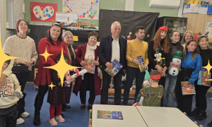 Χριστουγεννιάτικη επίσκεψη στο Ειδικό Σχολείο Κωφών και Βαρήκοων Νέας Αλικαρνασσού