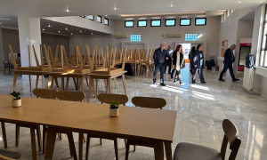  

Νέο Κοιμητήριο: Παραδόθηκε σε χρήση ο χώρος τέλεσης πολιτικών κηδειών, οι ψυκτικοί θάλαμοι και ο χώρος κοινωνικών εκδηλώσεων

 