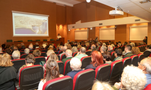 Μάγεψε το κοινό η Τασούλα Μ. Μαρκομιχελάκη στις «Μικρές Ιστορίες της Πόλης»

