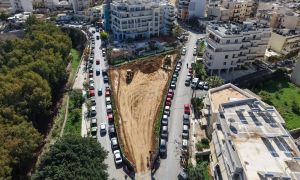 Νέος κοινόχρηστος χώρος και νέα πεζοδρόμια με την ανάπλαση της περιοχής περιμετρικά της οδού Πινδάρου στον Μασταμπά