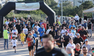 Θεσμός το «Parkrun Heraklion»: Έρχεται ο 3ος γύρος των Ενετικών Τειχών την Κυριακή 1 ΜαρτίουΤην Κυριακή 1η
Μαρτίου στις 09:00 από τον προμαχώνα της πύλης Ιησού των Ενετικών Τειχών θα
ξεκινήσει το 3ο «Parkrun Heraklion», μετά από τις δύο απόλυτα
επιτυχημένες διεξαγωγές του αγώνα τον Δεκέμβριο του 2025 και τον Ιανουάριο 2026
στις οποίες συμμετείχαν έμπειροι και αρχάριοι δρομείς όλων των ηλικιών από όλη
την Κρήτη.
