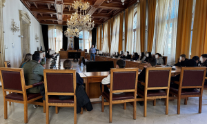 Στη Λότζια οι μαθητές του 8ου Γυμνασίου Ηρακλείου
Στη Λότζια οι μαθητές του 8ου Γυμνασίου Ηρακλείου