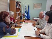 Συνάντηση εργασίας για την ανέγερση Βρεφονηπιακού σταθμού στη Νέα Αλικαρνασσό από το Δήμο ΗρακλείουΣυνάντηση εργασίας για
την προετοιμασία ανέγερσης Βρεφονηπιακού σταθμού στη Νέα Αλικαρνασσό από το
Δήμο Ηρακλείου, είχε ο Αντιδήμαρχος Παιδείας Αντώνης Περισυνάκης με την Προϊσταμένη
των ΚΕ.Π.Α του Δήμου Ηρακλείου Όλγα Φλουρή και τους μελετητές-αρχιτέκτονες Τζένη
Μαυράκη και Εύα Κοκκινίδου, την Παρασκευή 27/2, στα γραφεία της Αντιδημαρχίας.
 
