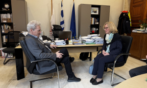 Συνάντηση του Δημάρχου Ηρακλείου Αλέξη Καλοκαιρινού με την Πρέσβειρα της Αυστρίας στην Ελλάδα Gerda Vogl 

